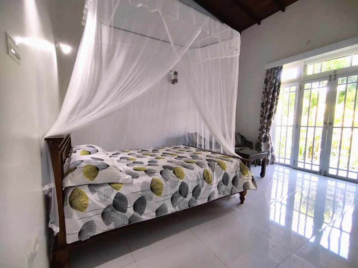 Boztreve Home Kandy Bed & Breakfast